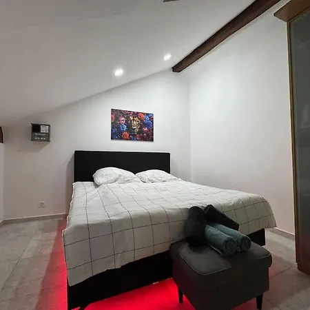 Fieras Luminosas Apartment *